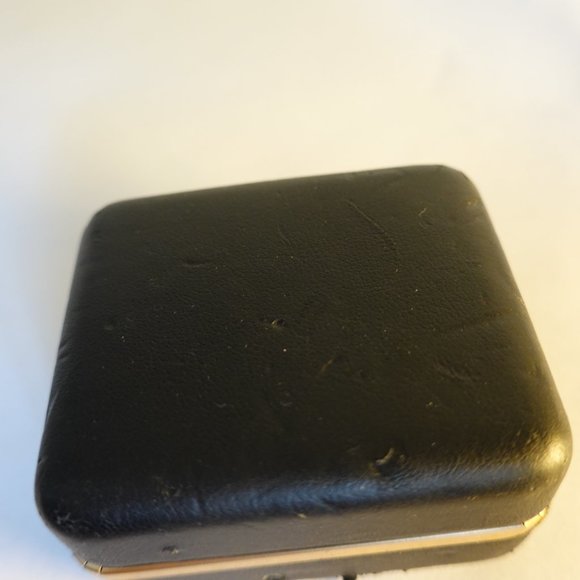 Vintage Gold Tone Tie Tack Never Used in Gift Box Suit Accessory - Picture 3 of 3